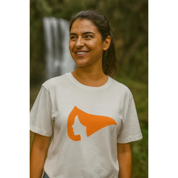 Camiseta Ladies Legendários - Off White + Logo Laranja
