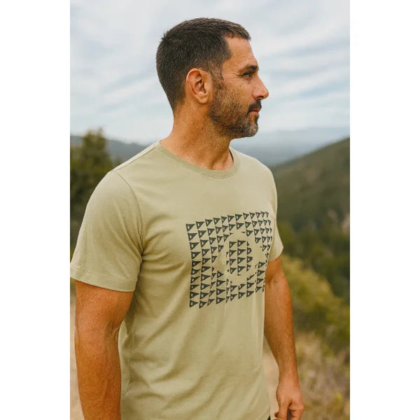 Camiseta Legendários Bandeira Br + Logo - Verde Militar